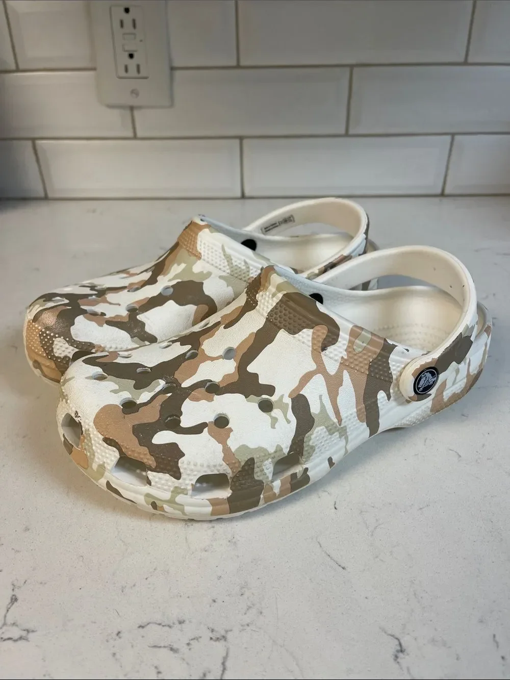 Crocs Classic Clog Camouflage Printing Beach 'White Camouflage' Mens 6 Women’s 8